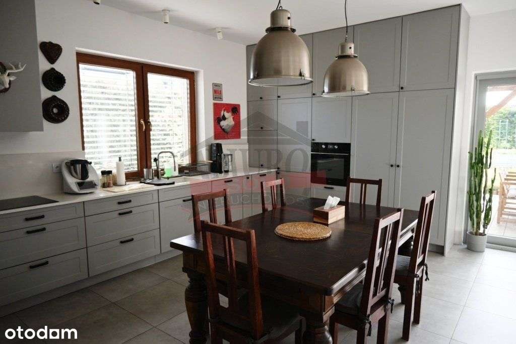 Chrząstowice - Przestronny dom z pięknym ogrodem-7