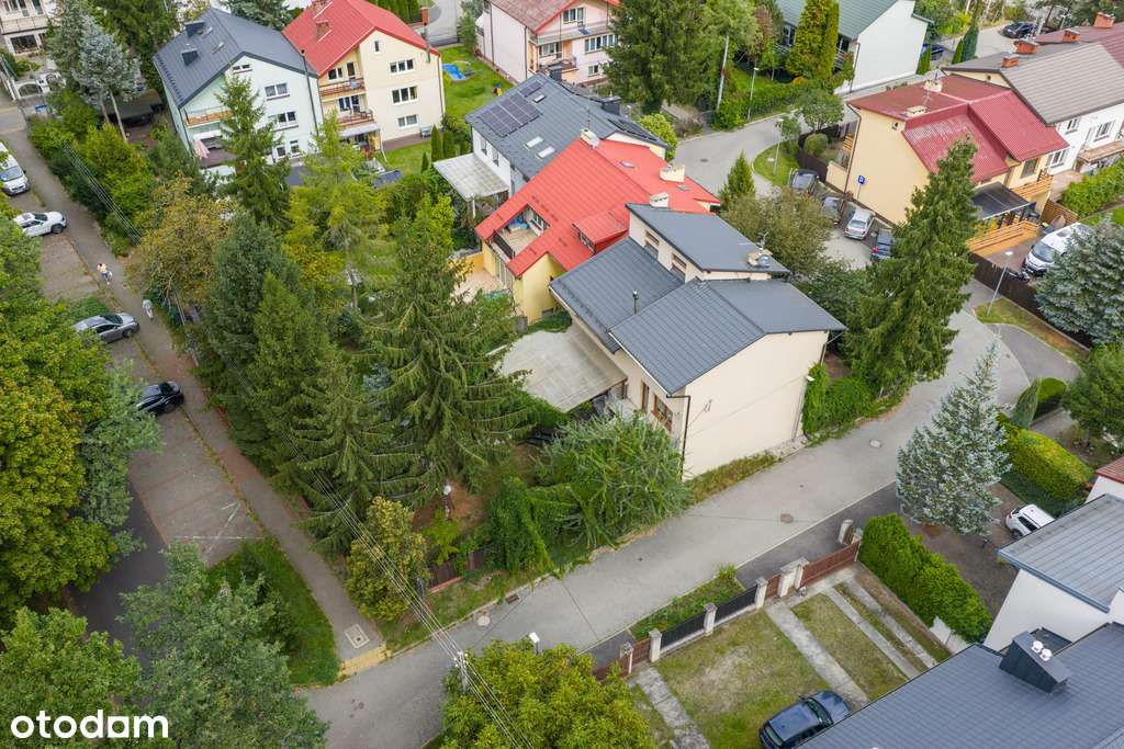 Rodzinny dom, świetna lokalizacji w Konstancinie-8