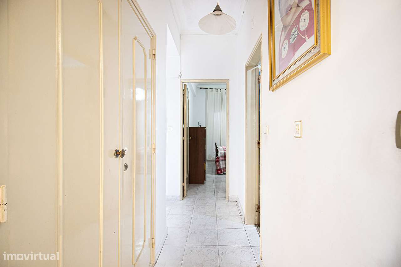 Apartamento T3 em Queluz de Baixo-17