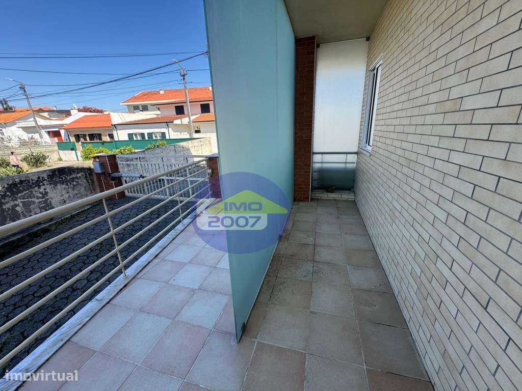Apartamento T3 com terraço em Paços de Brandão - Grande imagem: 4/31
