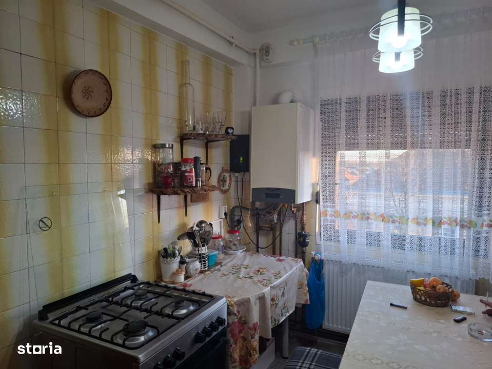 Apartament 3 camere etaj 4 cu garaj in Nadlac-7
