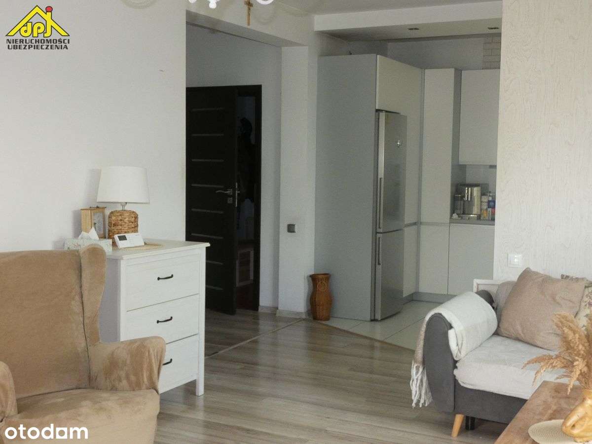 Dom wolnostojący z poddaszem użytkowym,  5 pokoi-9