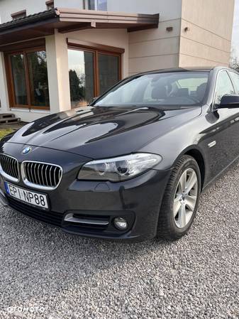 BMW Seria 5 525d xDrive - 1