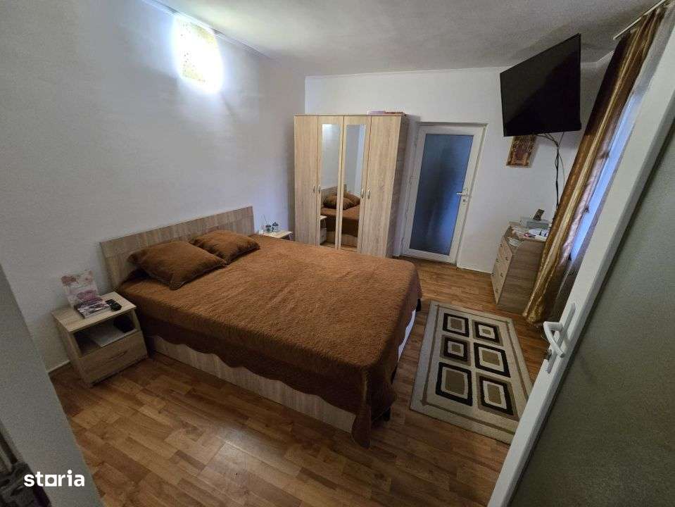 Casa P+M, Suprafata utila 220 mp, Teren 1.150 mp, Ștefanesti-8