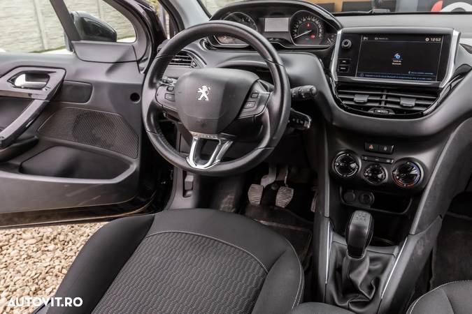 Peugeot 208 82 PureTech Style - 7