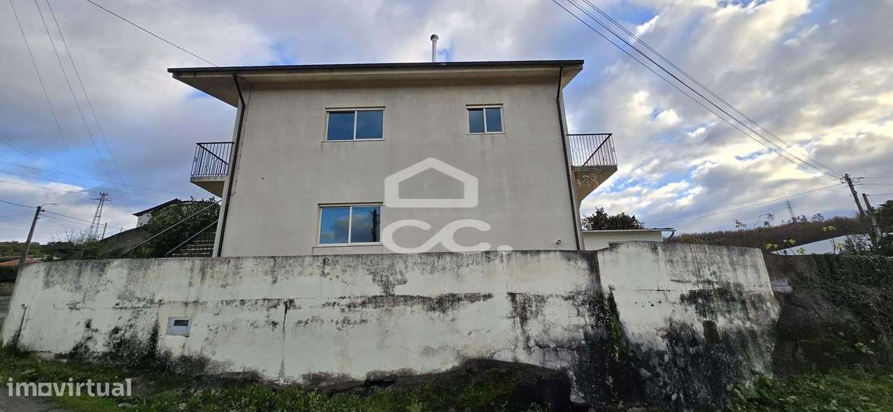 Moradia T3 em São Jorge de Selho - Grande imagem: 4/25