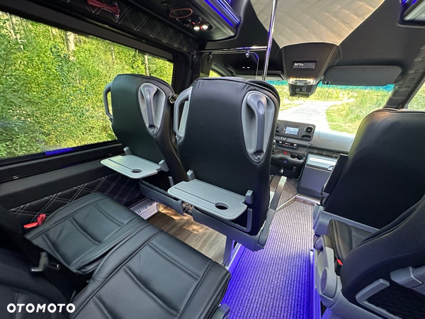 Mercedes-Benz Sprinter 519 Tourist Line | Boczne bagażniki - 18