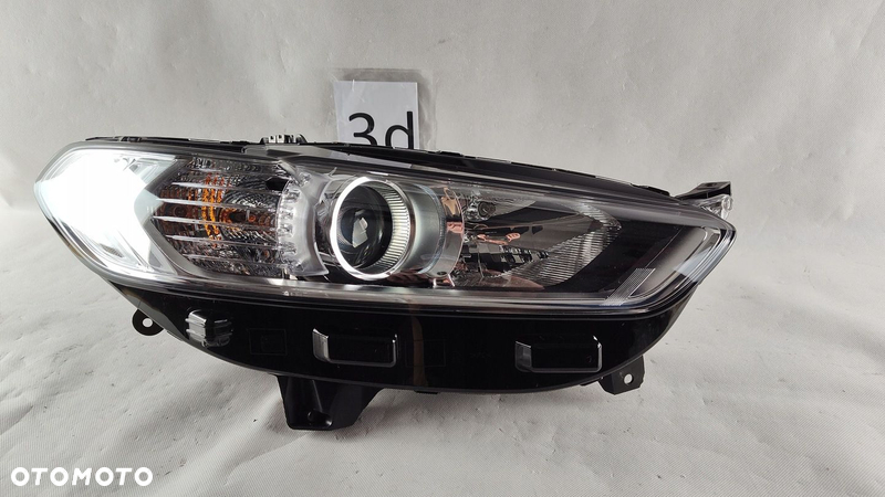 FORD MONDEO MK5 REFLEKTOR PRAWY SOCZEWKA LAMPA PRAWA - 1