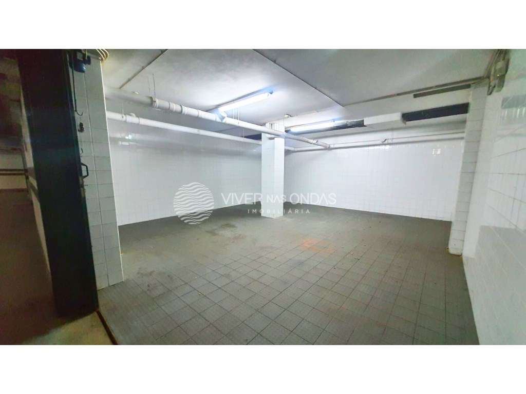 Garagem Box para Arrendamento na Foz do Douro - 45 m² | 2 Viaturas - Grande imagem: 3/14
