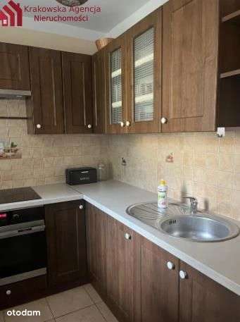 Komfortowe mieszkanie z balkonem i piwnica .-6