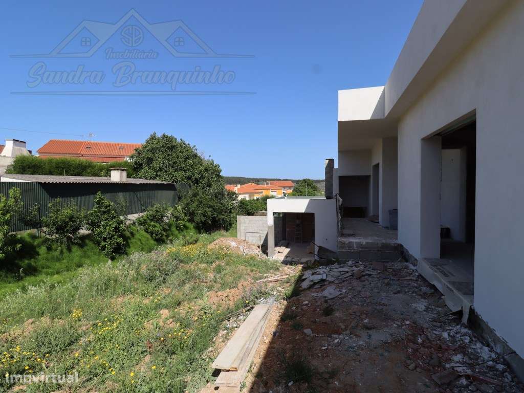 Moradia T3 NOVA estilo CONTEMPORÂNEO-45