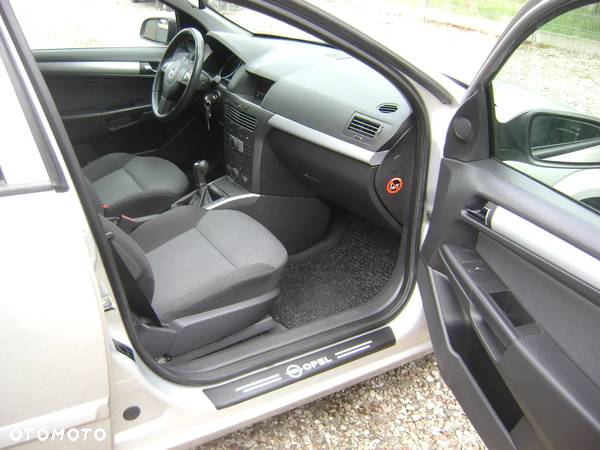 Opel Astra II 1.6 Start - 9