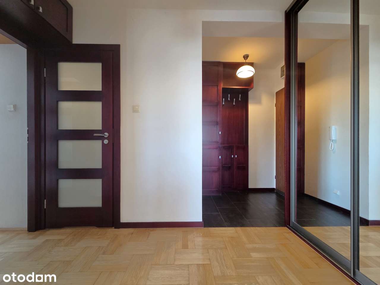 2 pokojowe mieszkanie z oddzielną kuchnią i balkonem na Gocławiu - Pełny obrazek: 5/18