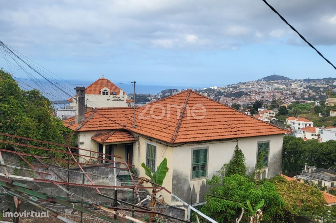 Terreno em Santa Luzia, Funchal