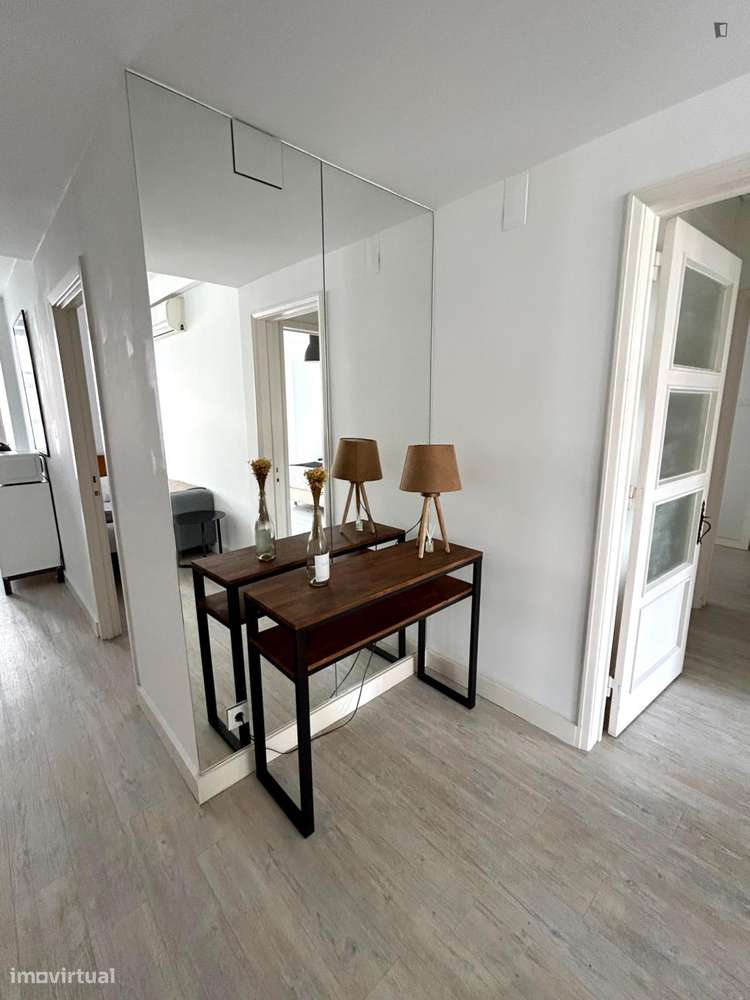Apartamento com 3 quartos - localizado em Marquês de Pombal Lisbon - Grande imagem: 2/8