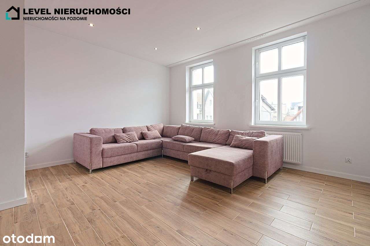 Wyremontowane mieszkanie w centrum-0