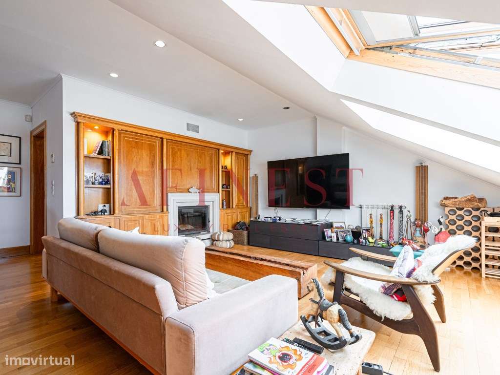 Apartamento T4 Duplex de Luxo com Vista Mar no Coração do Estoril - Grande imagem: 4/46