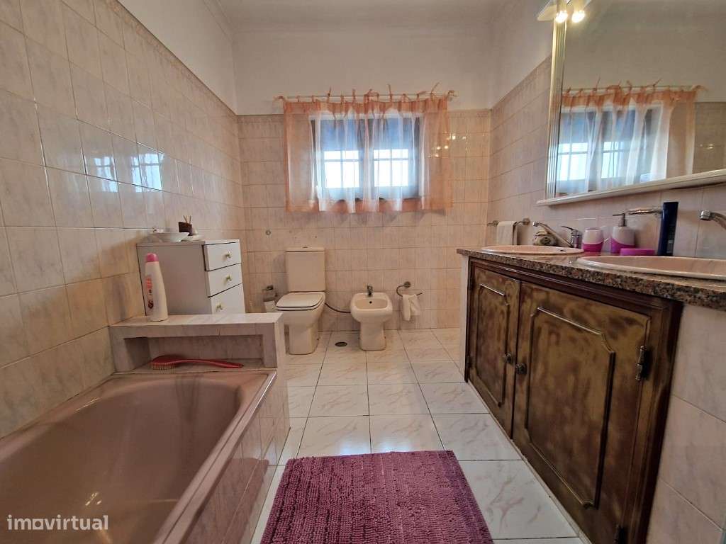 Moradia isolada em Fernão Ferro perto da praia de Sesimbra-39