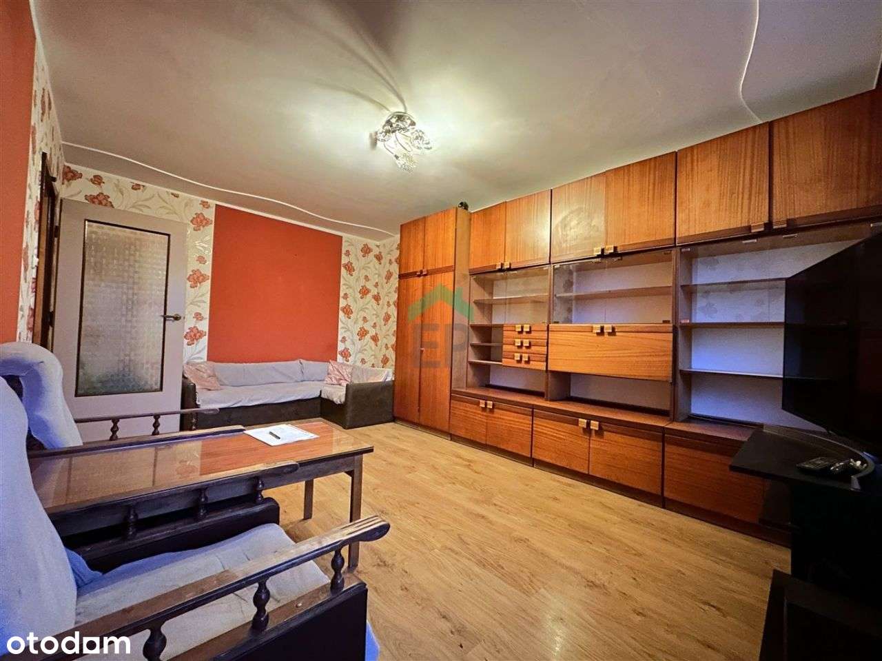 Na sprzedaż: Przestronne 2-pokojowe mieszkanie-3