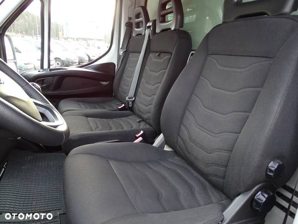 Iveco DAILY - 23