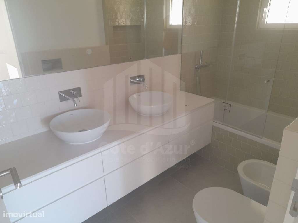 Moradia Nova T3 Sesimbra (castelo)-8