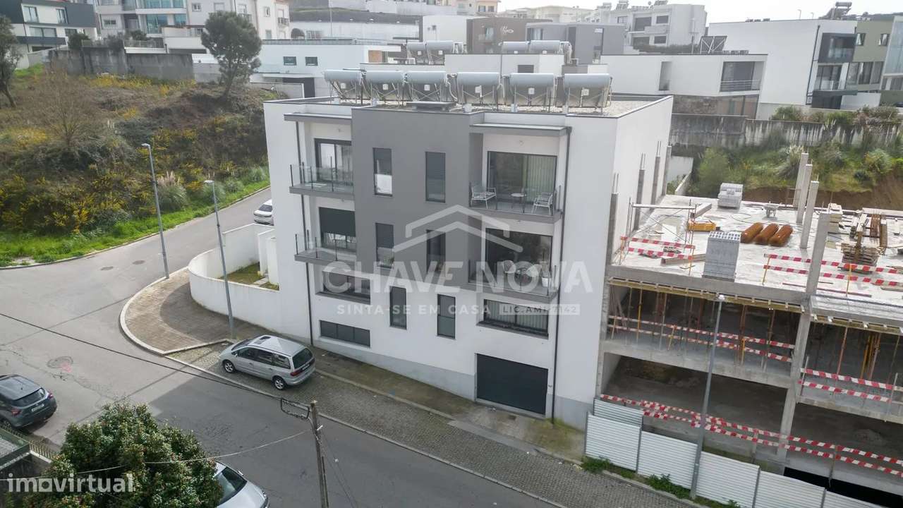 T2 c/ Terraço e Jardim em Rio Tinto-23