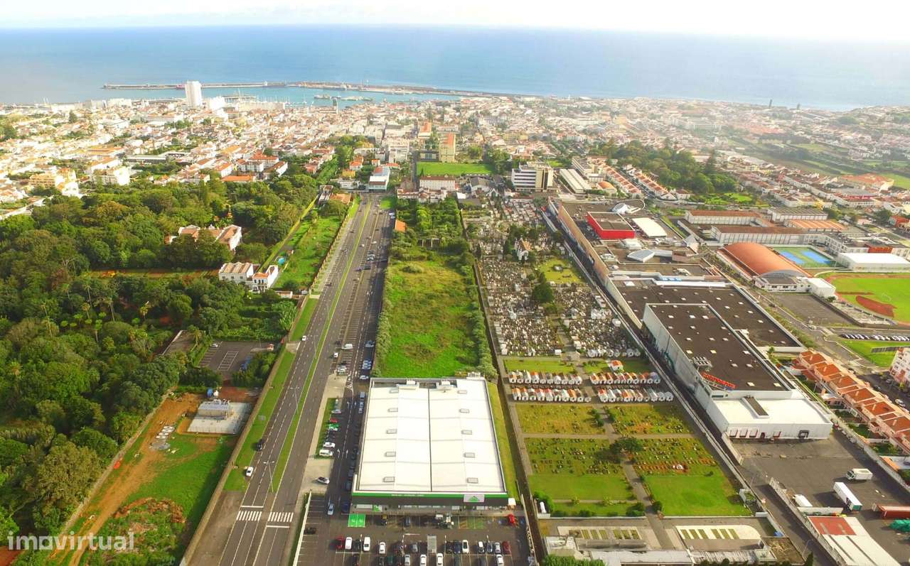 TERRENO URBANO EM PONTA DELGADA - Grande imagem: 3/7