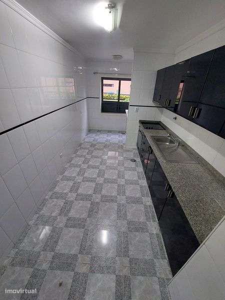 T2 com Piscina Valongo - Grande imagem: 5/12