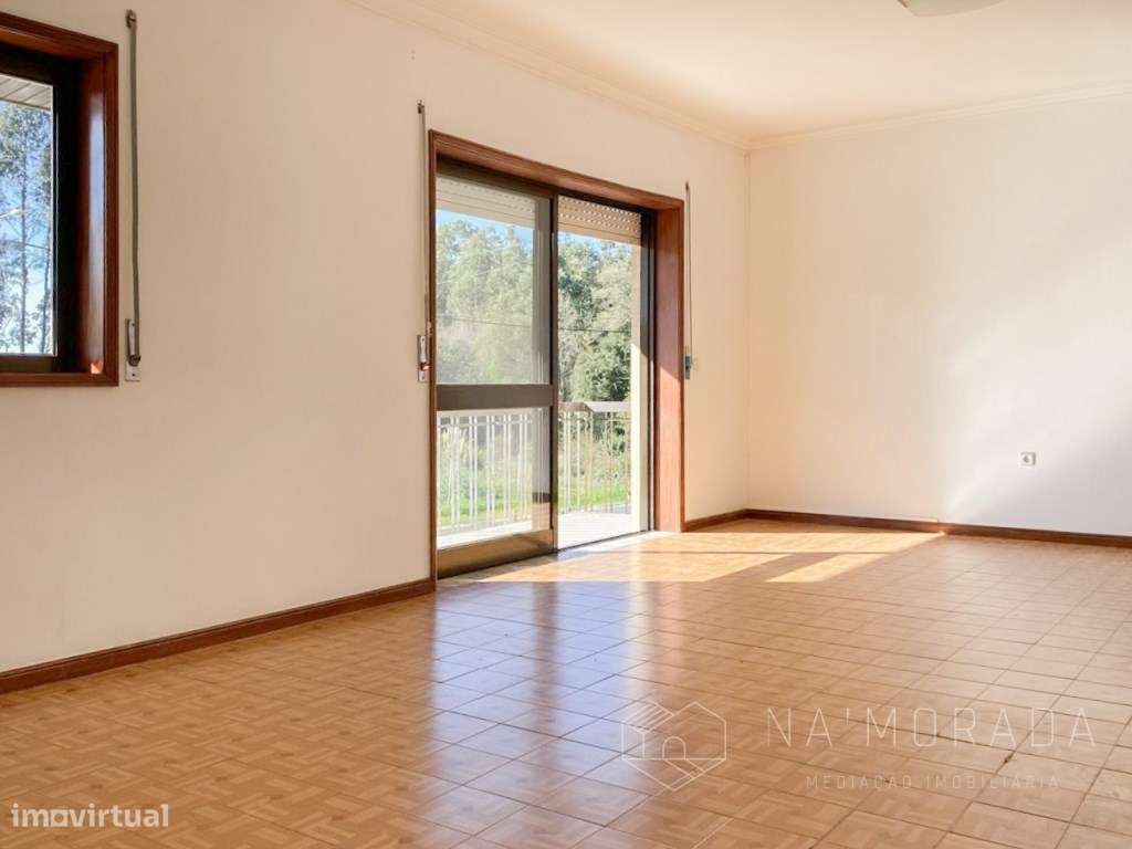 Apartamento T-3 em Santa Maria da Feira, próximo aos Passionistas-3