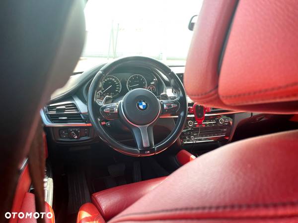 BMW X6 xDrive50i - 27