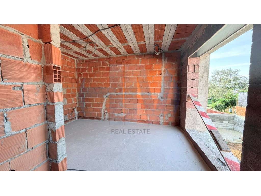 Moradia T4 em Construção - Fânzeres, Gondomar-9