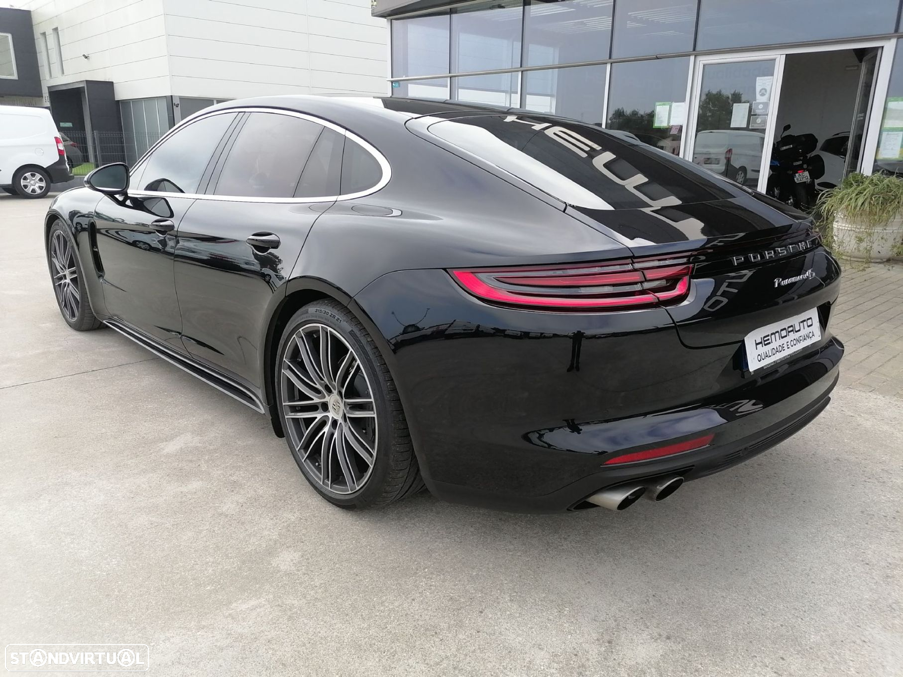 Porsche Panamera - 13