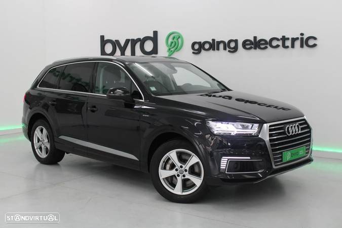 Audi Q7 - 1