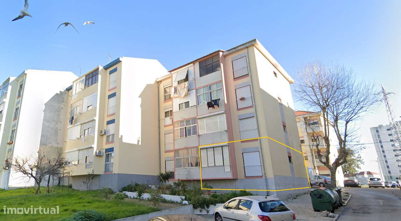 3 Assoalhadas | 3 frentes, boa localização-19