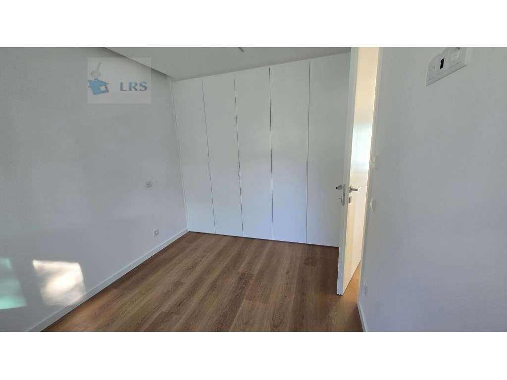 Murches, lindos acabamentos, moradia isolada com 3 suites e 1 quatr...-12