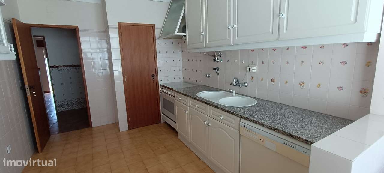 T3 em bom estado de conservação - Oportunidade! - Grande imagem: 5/39