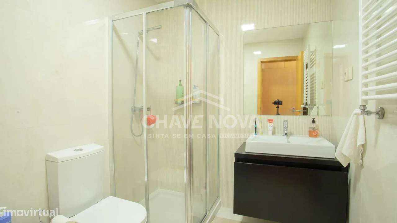 Excelente Apartamento T3 com Terraço em Oliveira do Douro,-21