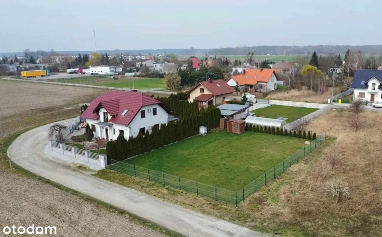 Działka budowlana w spokojnym miejscu