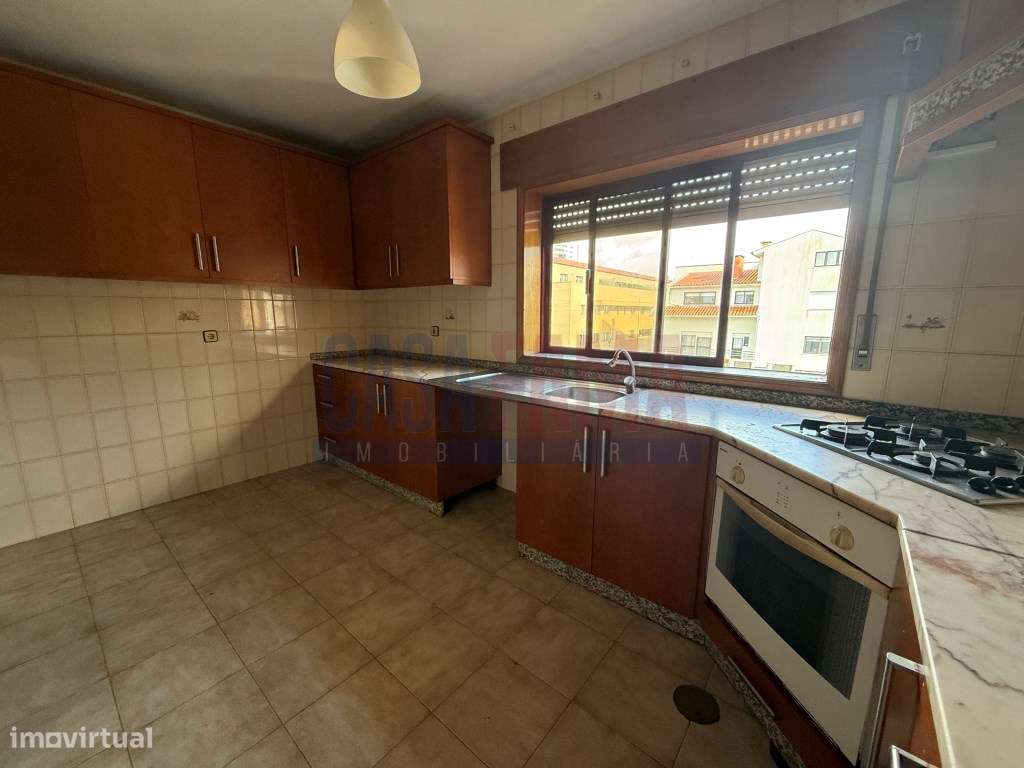 Apartamento T2 a 150 metros da Praia da Salgueira - Póvoa de Varzim - Grande imagem: 5/19