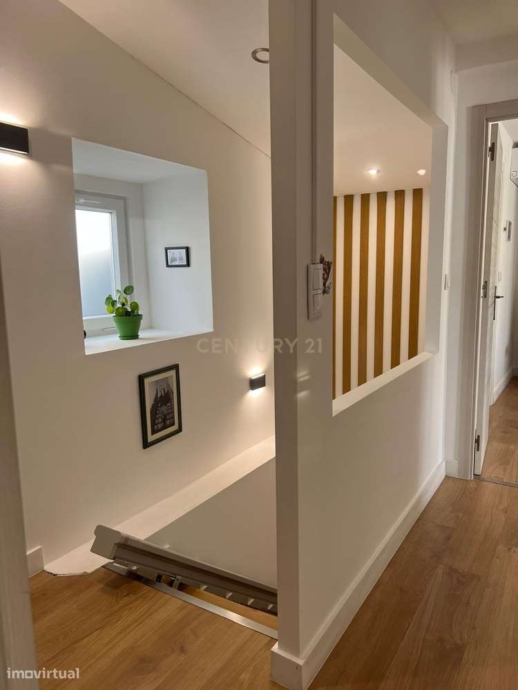 Moradia Como Nova na Freiria – Carmões |  A 3 Minutos de Sobral de Mon-14