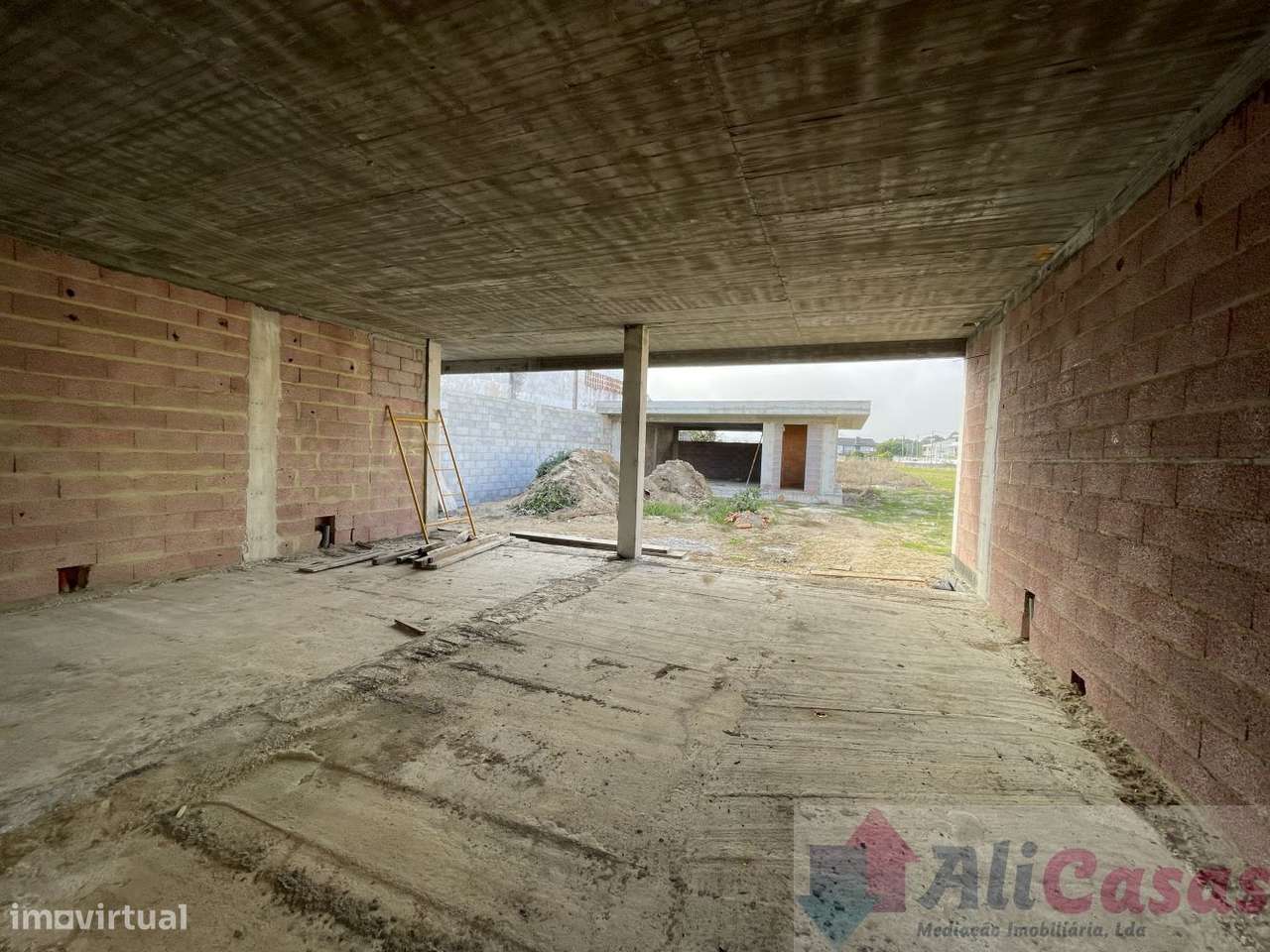 Excelente Vivenda 4 Frts C/solário Vista P/Ria-10