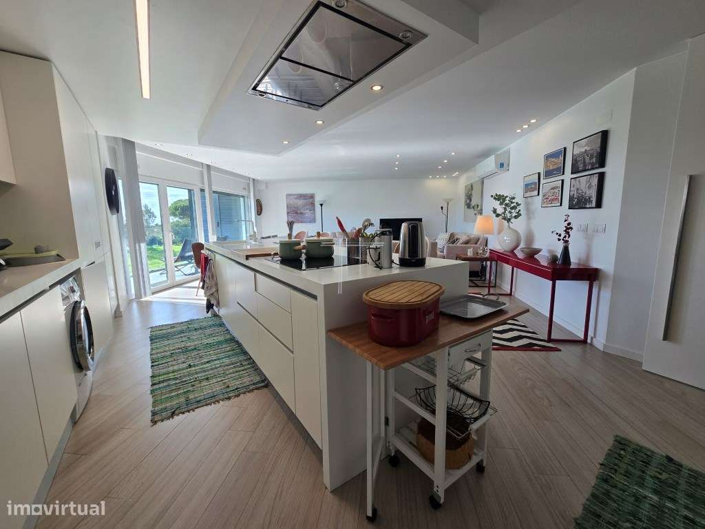 Apartamento T3, com varanda e parqueamento para 1 carro - Quinta de... - Grande imagem: 5/30