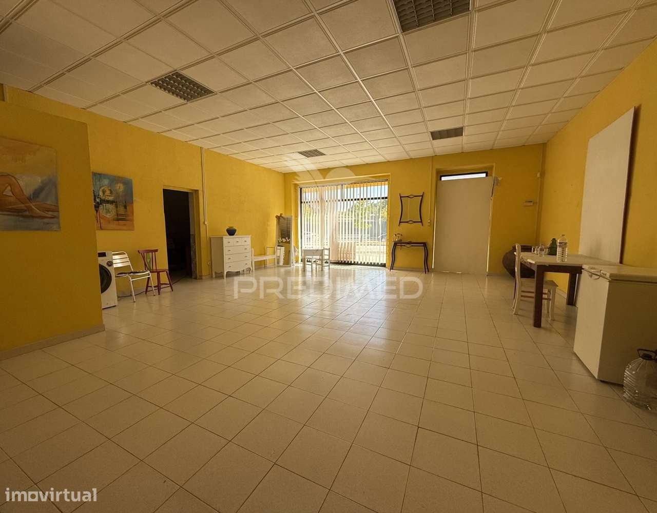 Loja para Arrendar no Centro de Pernes - Grande imagem: 4/11