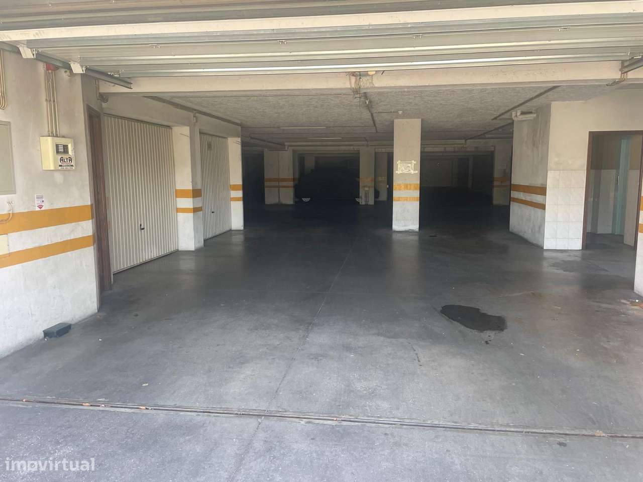 Apartamento T3 com boas áreas-14