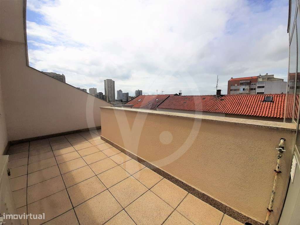 Apartamento T3 com Terraço - Vistas de Mar - Póvoa de Varzim - Grande imagem: 4/23