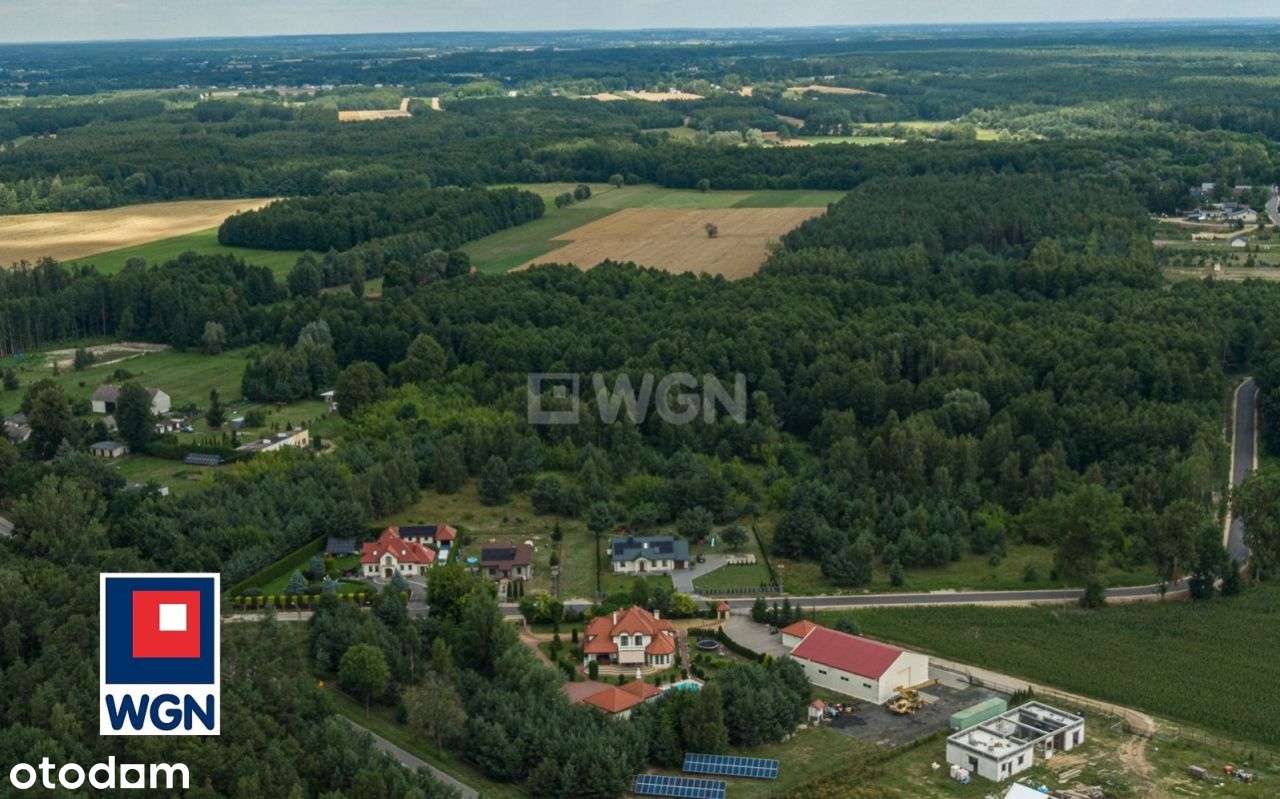 Luksus i funkcjonalność w otoczeniu natury – dom z basenem.-6
