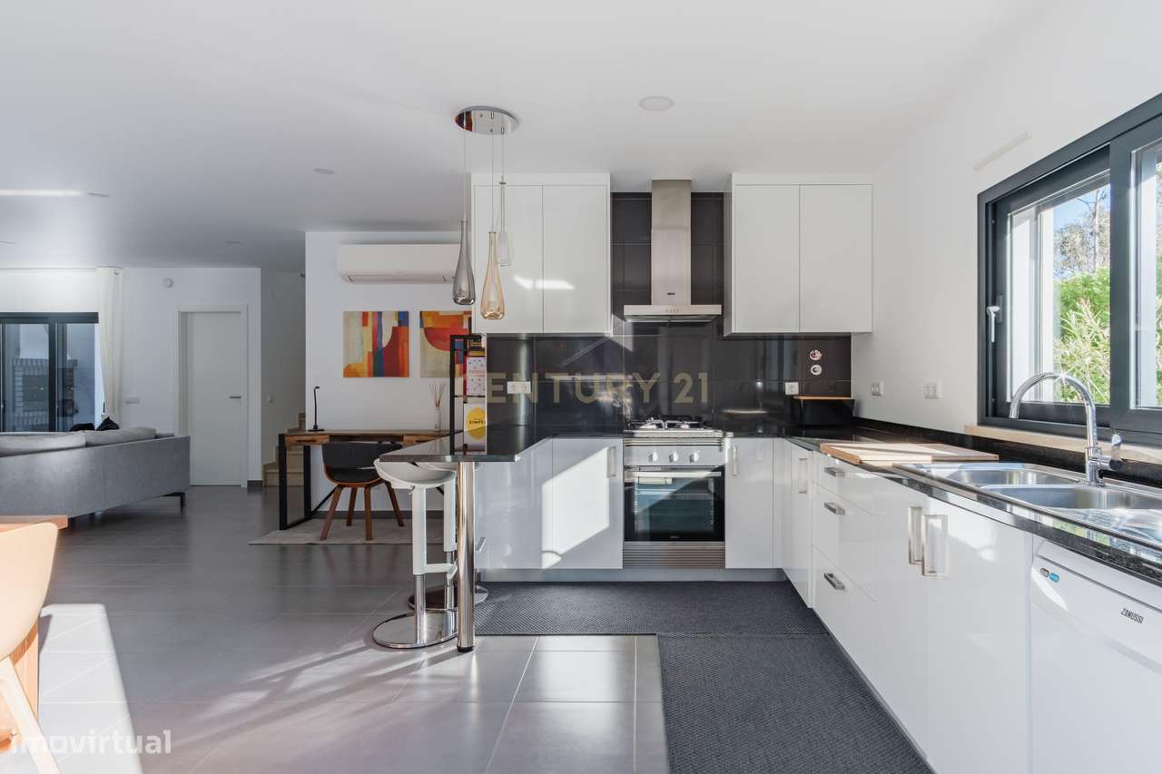 Moradia T3 Premium com Piscina Aquecida | Nadadouro – Costa de Prata-17