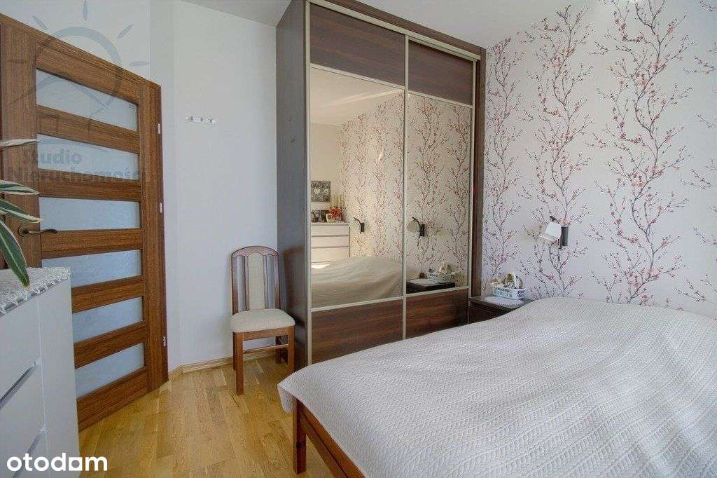 Połowa bliźniaka w spokojnej okolicy-16