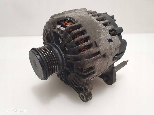 AUDI A3 8P TOURAN GOLF LEON ALTERNATOR Bosch 140A - 1