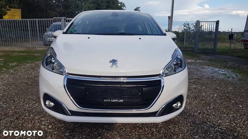 Peugeot 208 - 4